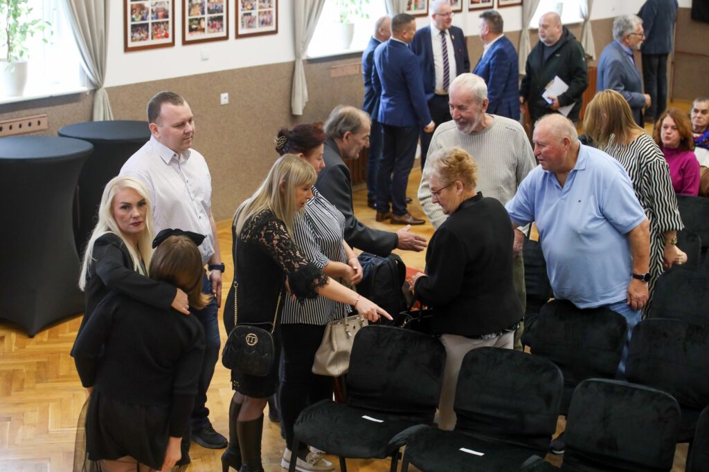 571342895_1217742413724908_243354229880648018_n