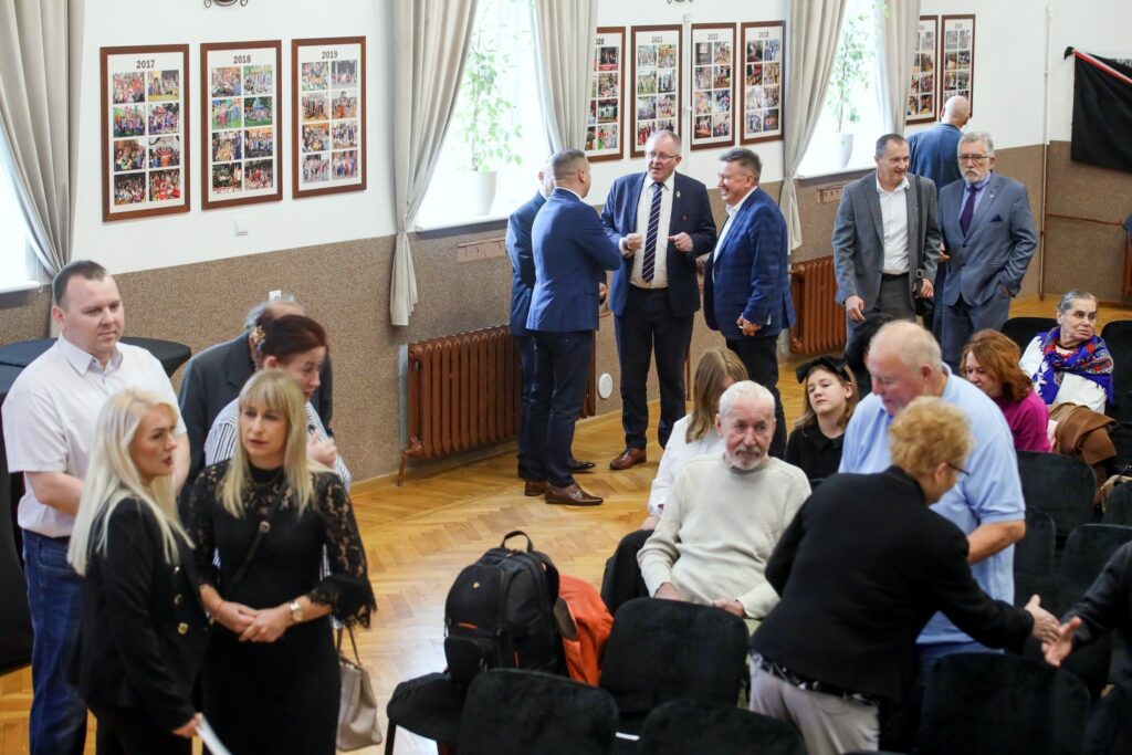 571469314_1217742173724932_1282720939002296543_n